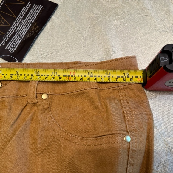 New in Bag IMAN rich camel pants size Medium(measurements in photos) - Picture 7 of 16